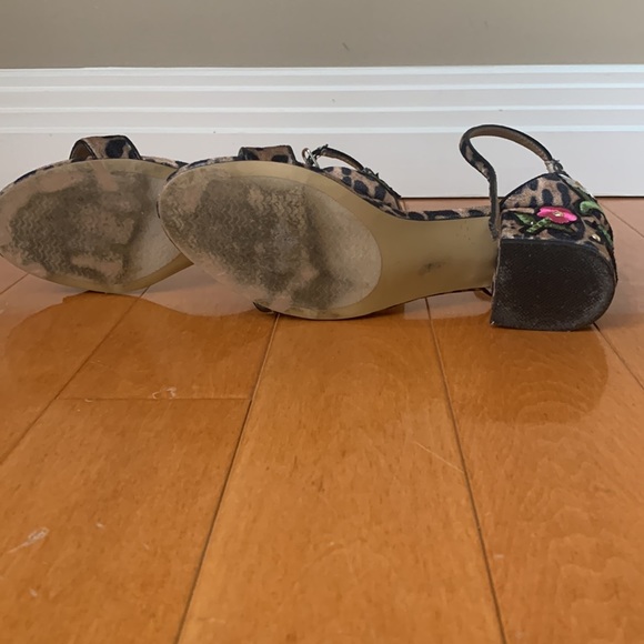 Steve Madden Velvet Women’s Inca Studded Leopard Block-Heel Sandals (2 inch) - Picture 4 of 5